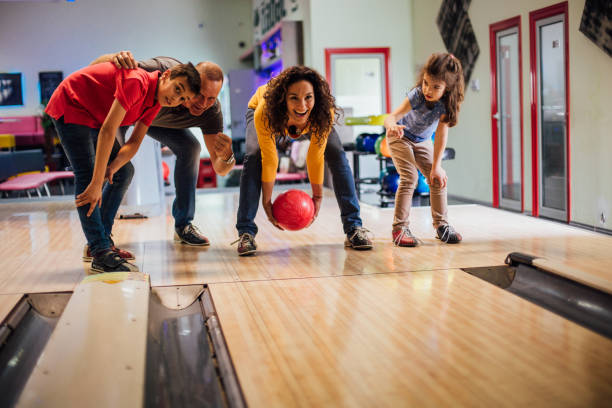 Le bowling : une activité familiale ludique