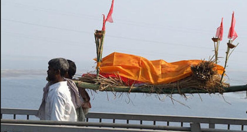 Les funérailles dans la culture indienne : Un voyage spirituel