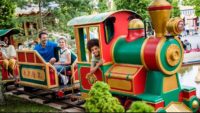 Petits trains et parcs d’attractions : Une expérience magique pour toute la famille